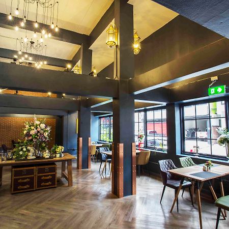 Ratchada Boutique Hotel Бангкок Экстерьер фото