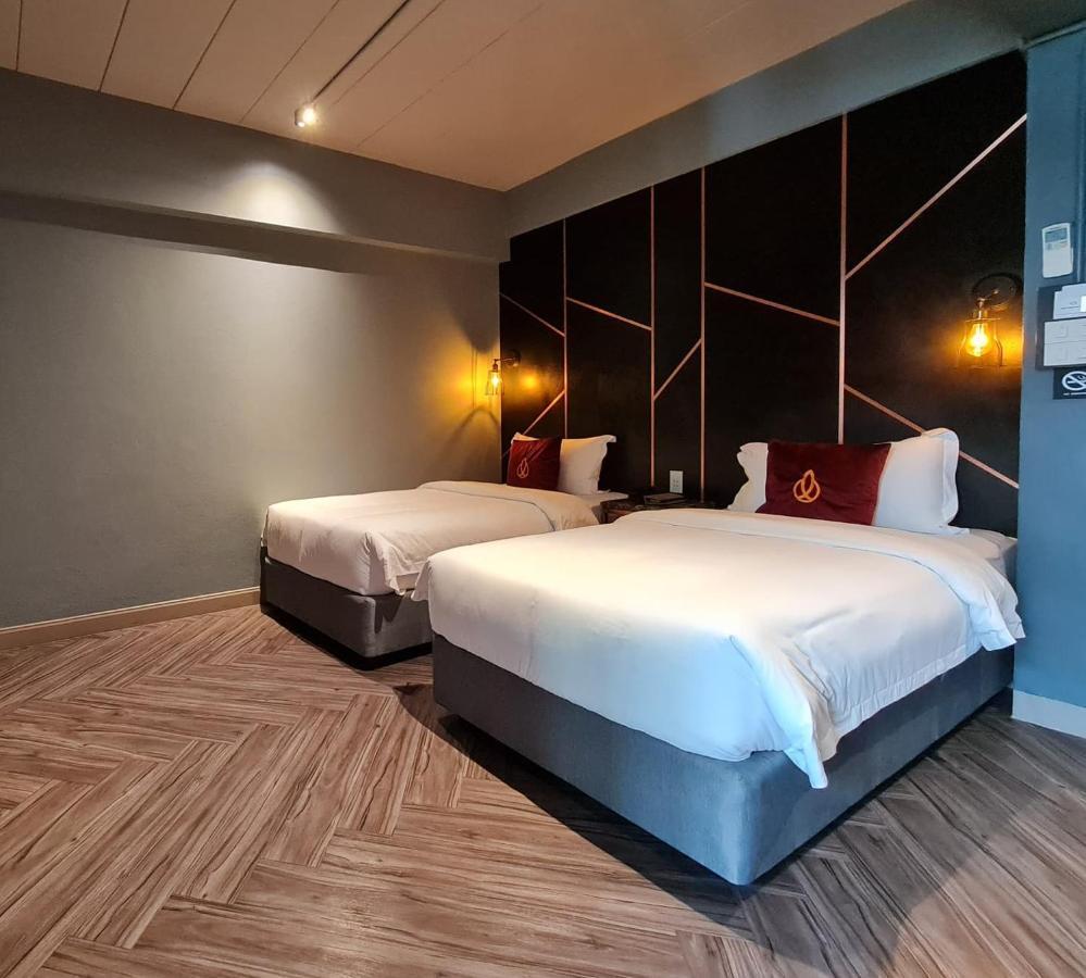 Ratchada Boutique Hotel Бангкок Экстерьер фото